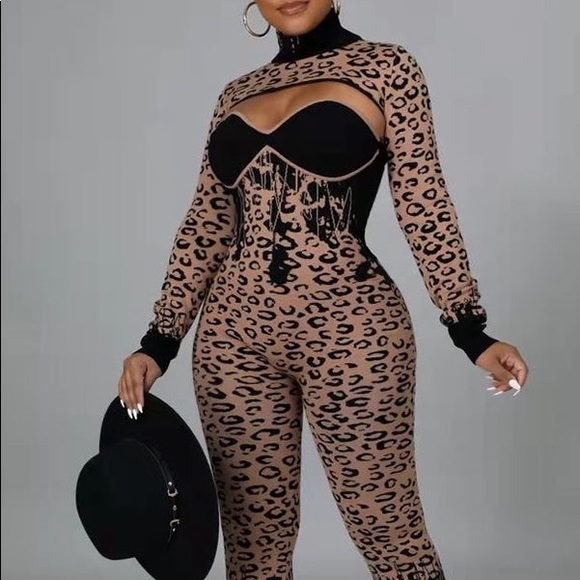 Rehab Clothing 2pc Leopard Print Long Sleeve Set - Picture 6 of 7